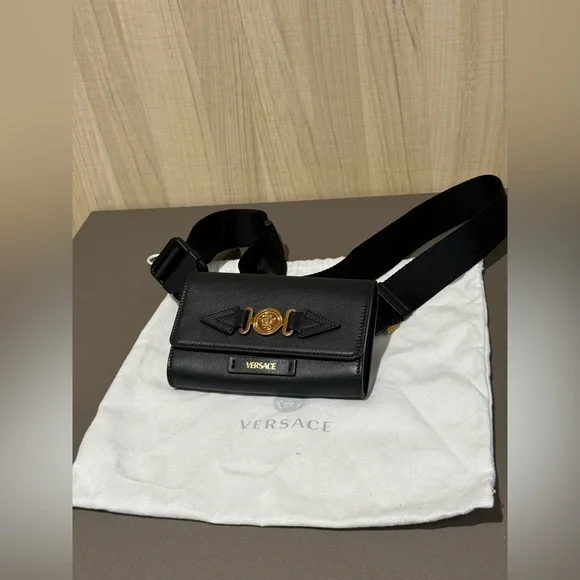 VERSACE MEDUSA MESSENGER BAG - Picture 2 of 8